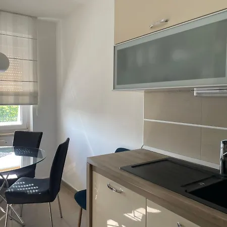 Spacious Modern Close To The Beach